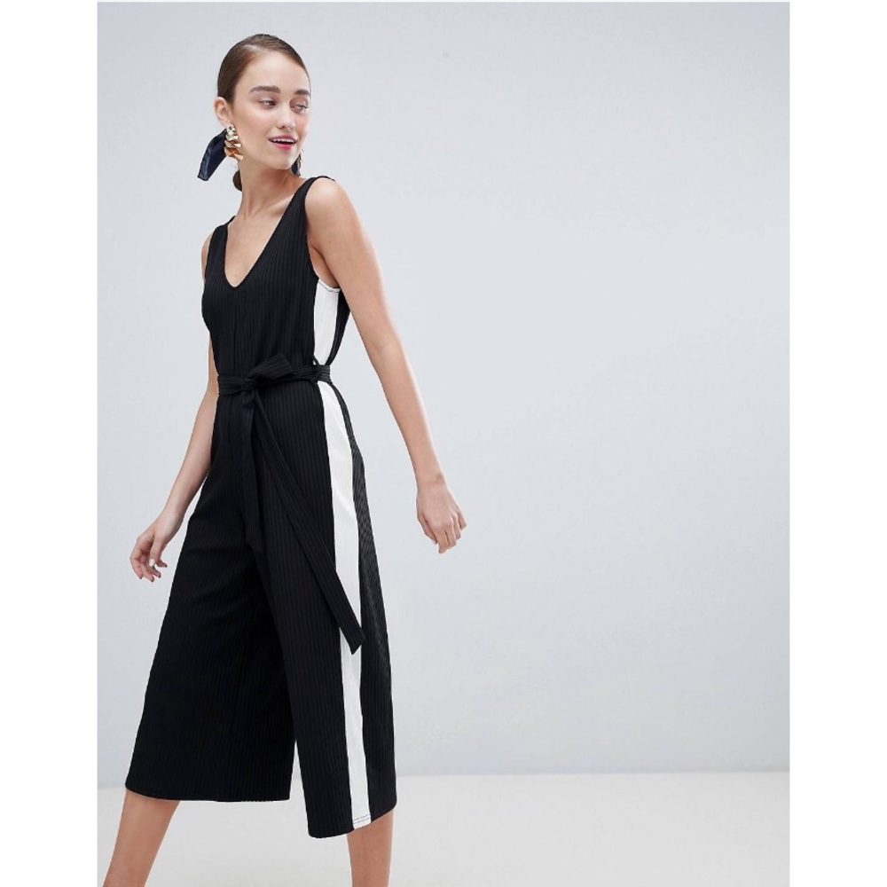New Look Black and White Jumpsuit striped sides tie waist small Ribbed Stretch